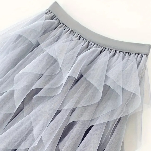 Elegant Gray Maxi Skirt - Picture 4 of 5